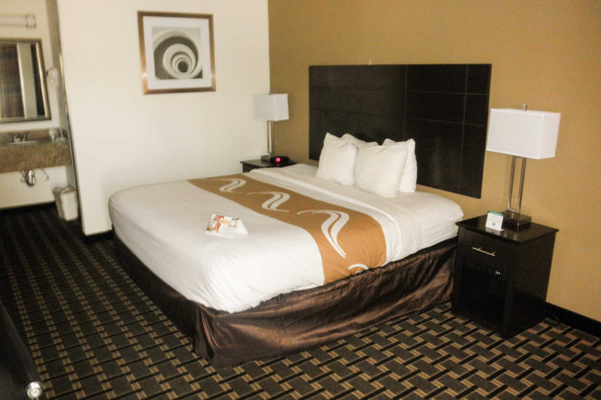 Quality Inn Tupelo Quarto foto